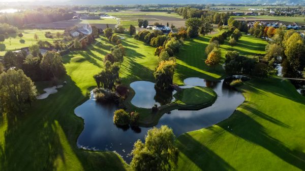 18-Hole Championship Course